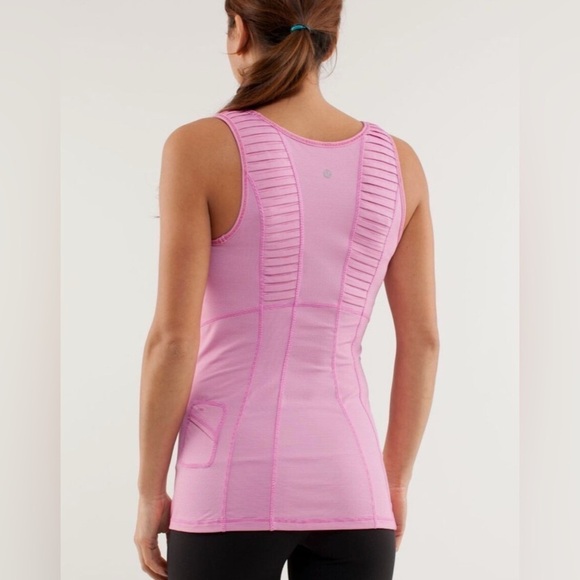 Lululemon Run Stay On Course Striped Tank Top Activewear Workout - Picture 2 of 6